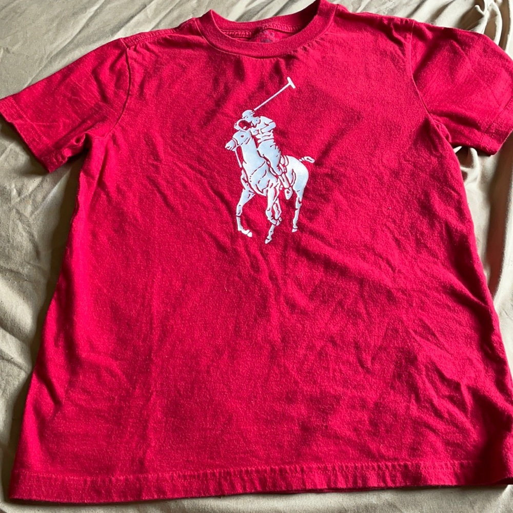 Boys t-shirt.